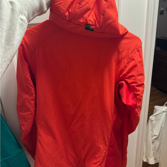 Arc’teryx LT Atom Hoody - Picture 12 of 13